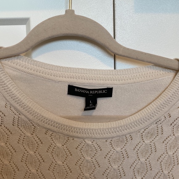 Banana Republic Size L cream sweater - Picture 2 of 5